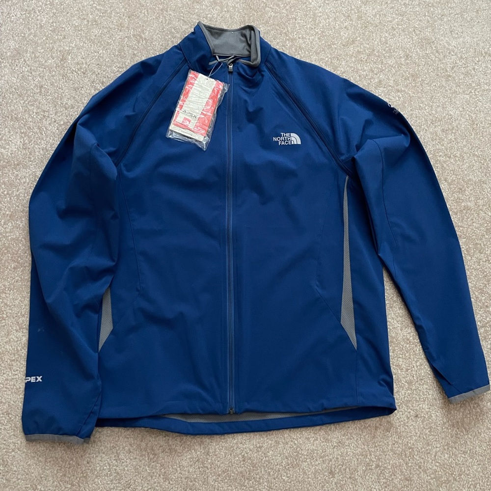 NWT The North Face convertible jacket/vest. Size XL